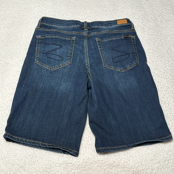 Seven7 Ladies Sunset Bermuda Denim Stretch Shorts, EUC (Wore Once), Size 6 - Picture 4 of 8